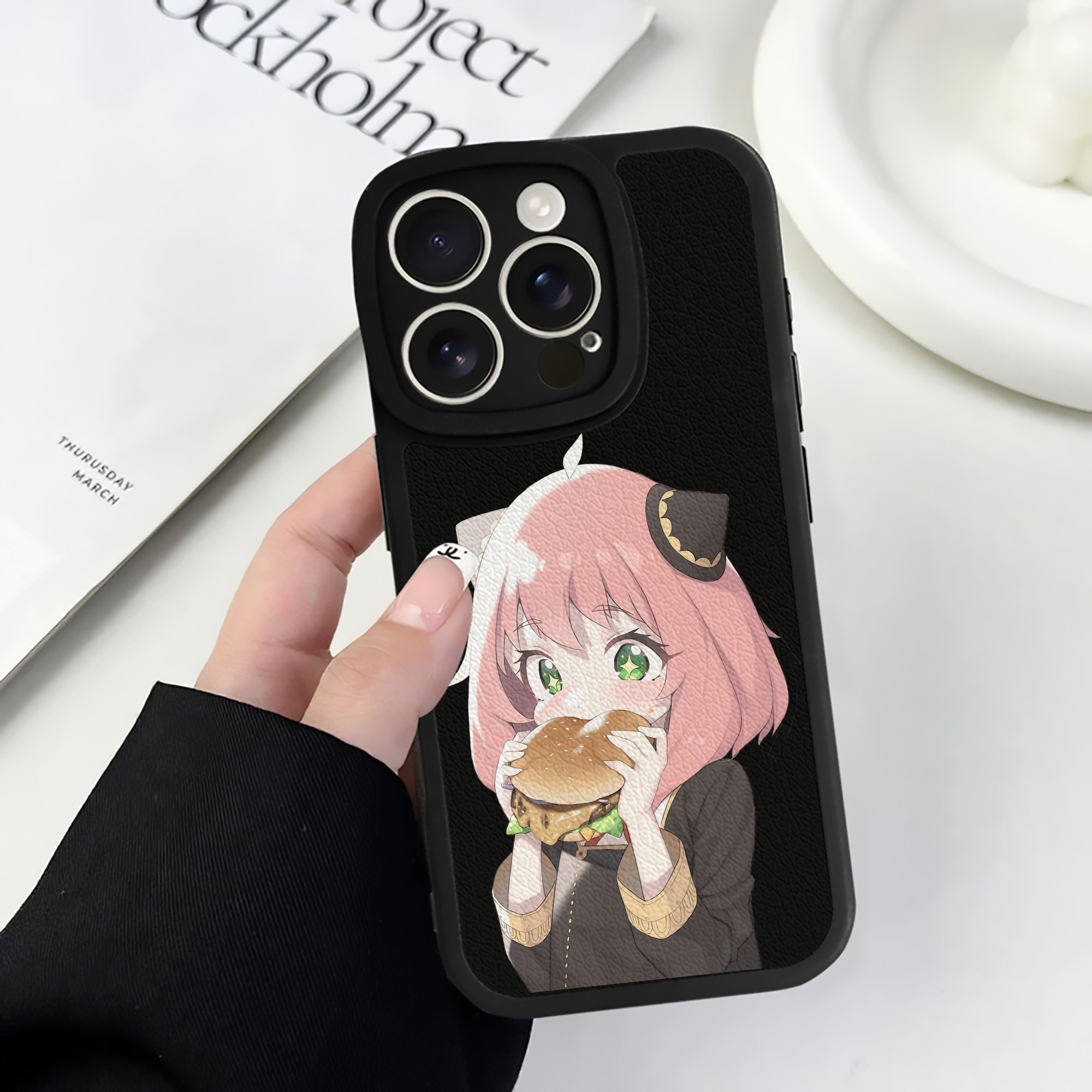 （画像用） SPY×FAMILY间谍家家酒 【iPhone 16シリーズ対応】シリコンスマホケース（レザー調） 材質：シリコン